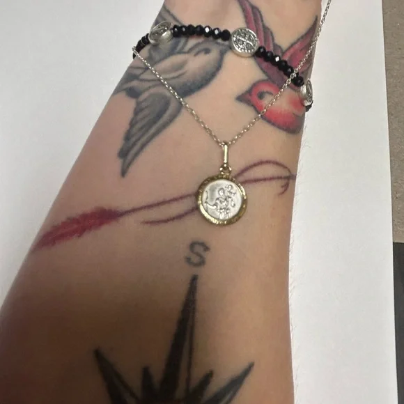 Elegant Sterling Silver St. Christopher Pendant Necklace - Picture 4 of 10